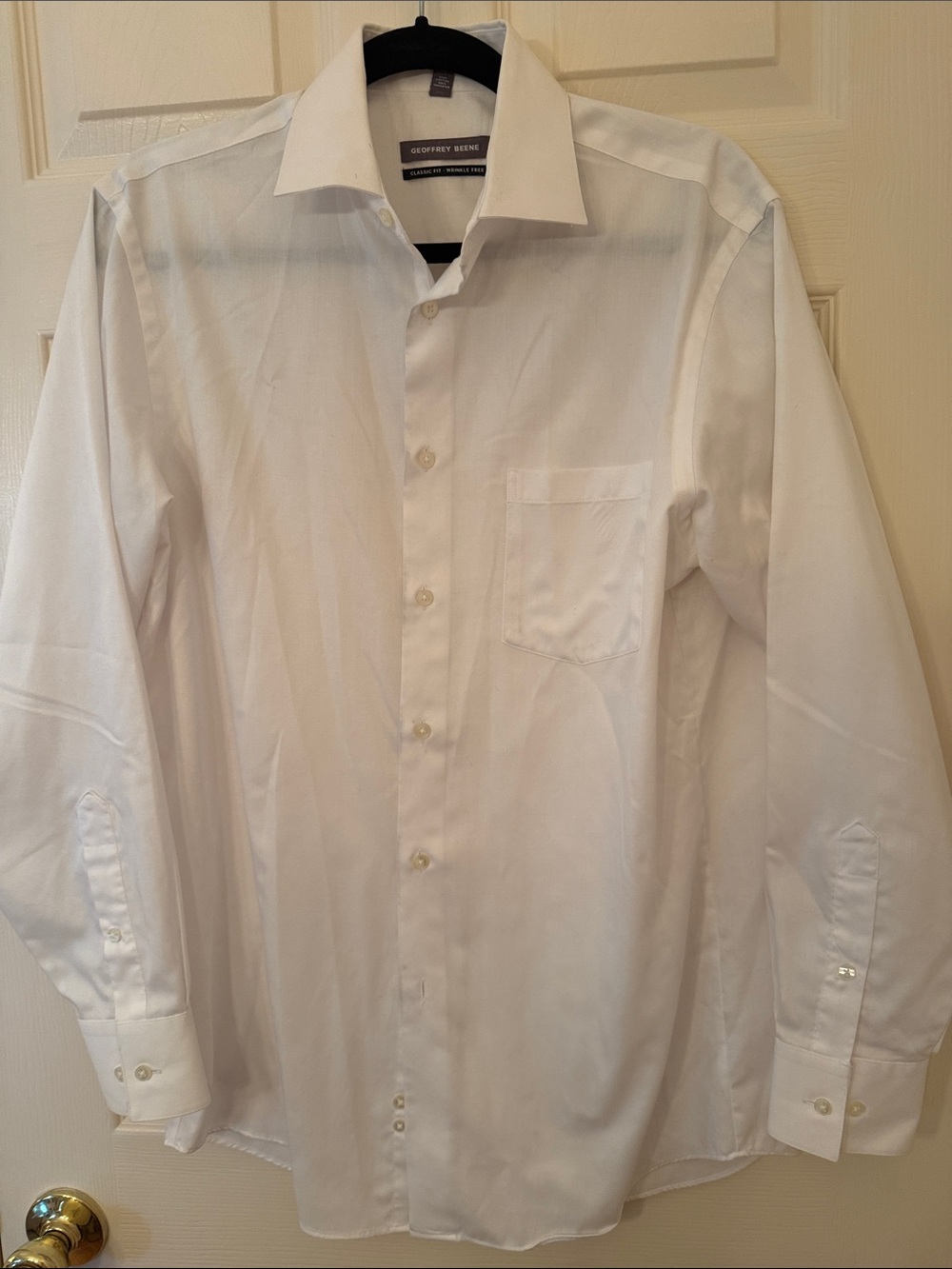 Geoffrey Beene Men's White Dress Shirt with Chest Pocket